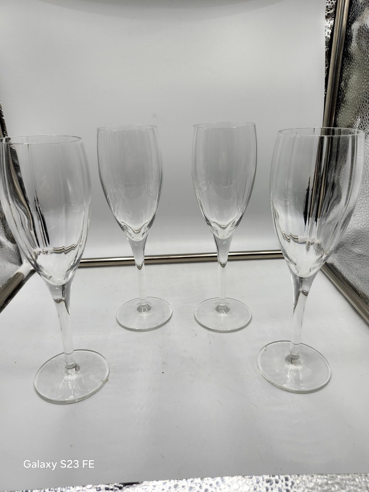 Vintage Champagne Glasses Vertical Optic Lines Set of 4 Clear Crystal