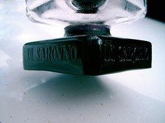 DI SARONNO 4.25″ TALL SQUARE DEEP PURPLE COLORED BOTTOM GLASS DISARONNO