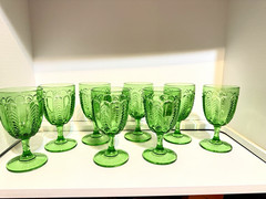 Set of 8 Green Glass Stemmed Goblet Drinking Glasses – Unisex Adults