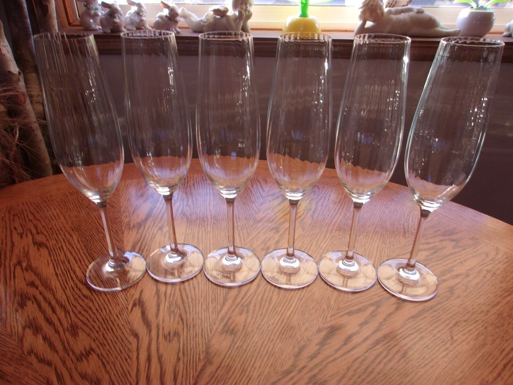 Ribbed Champagne Flute Smooth Stem 9 7/8″ Crystal Blown Glass – Set of 6