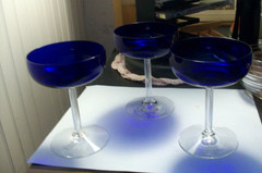 Set 3 vintage cobalt blue clear ribbed stems footed coupe champagne glasses NICE