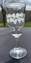 Eamon Glass Clear Ball Smooth Stem Cordial Shamrocks (EAG13) Very Good Used Cond