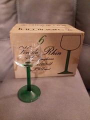 Vintage Luminarc Vin Du Rhin Set Of 6 Wine Glasses Emerald Green Stem 5.25oz