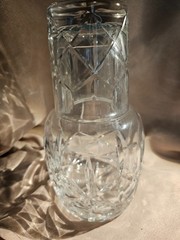 Vintage Crystal Bedside Carafe excellant condition – Often called a «tumble-up»