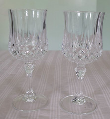 Set Of 2 CRISTAL D’ARQUES France Longchamp 24% Lead Crystal Wine Glasses 7.25”