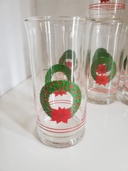 Vintage LIBBEY Christmas Wreath & Bow Drinking Glasses (Set of 8)
