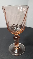 1930s ARCOROC 6.5″ Rosaline Pink Swirl Wine Glasses 8 oz. Luminarc FRANCE EUC