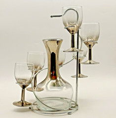 Dorothy Thorpe Style Silver Fade 6 Wine Glasses, Decanter & Spiral Caddy MCM EUC