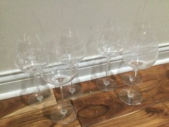 TWO Mikasa Cheers Collection 21oz White Wine Chardonnay Glass lines, dot vertica