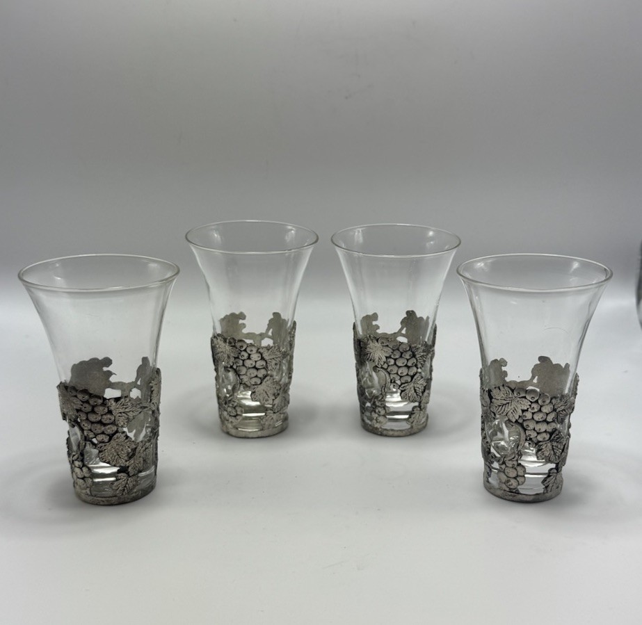 Aperitif Glasses Vintage Grape Vine Pattern Silver Plate 3.5” Tall Lot Set Of 4