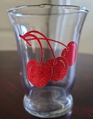 4 Vintage Mid Century Libbey Clear W/ «Red Cherries» Juice Glasses 3” Tall