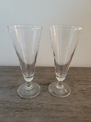 2 Vintage Pilsner glasses with etched leaves and flowers – Princess House No Box